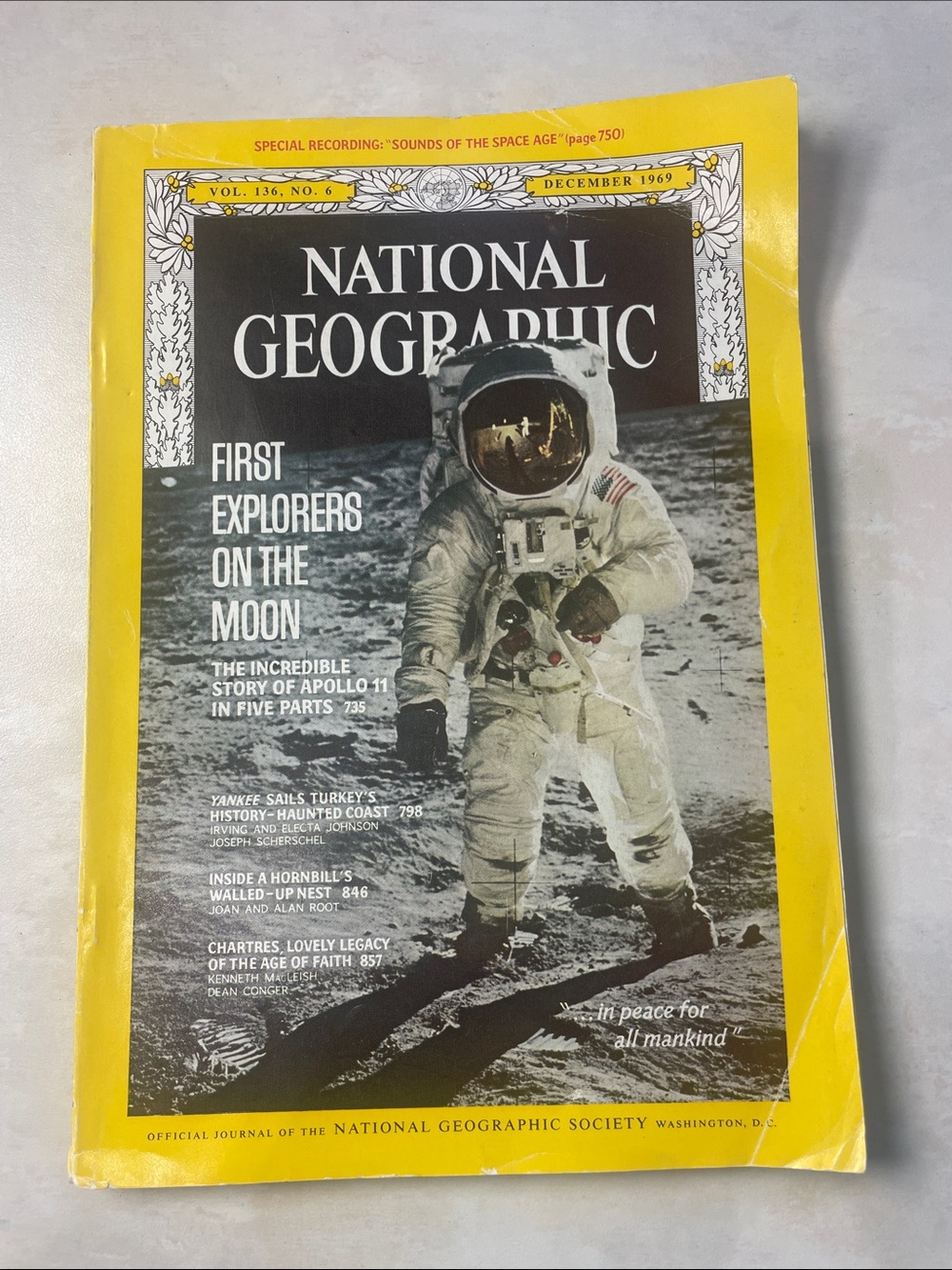 National Geographic Dec. 1969 First Explorers on the Moon magazine